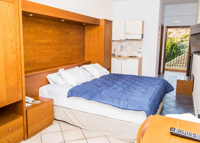 Hotell Elea Mare Elia (Laconia)